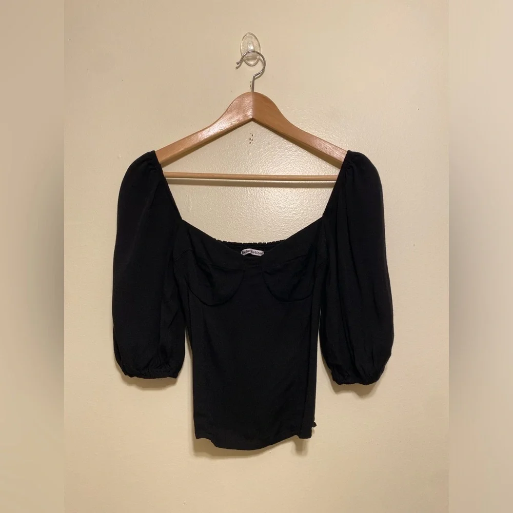 Reformation Black Square-Neck Puff Sleeve Top. Size 4